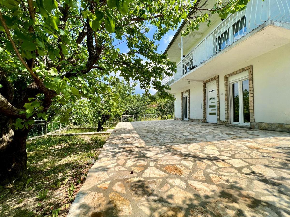 Guest House Ivano Mostar Exterior foto